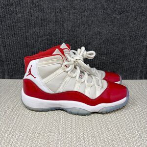 Nike Air Jordan 11 Retro Cherry Red White Shoes Womens 6.5 5Y 378038-116